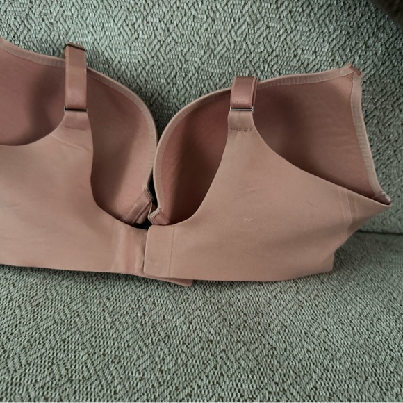 SPANX Pillow bra 32DD - Picture 3 of 3